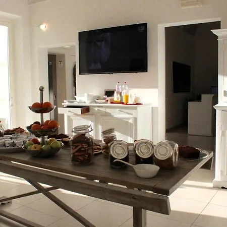 Frühstückspension Up Room&suite 2*